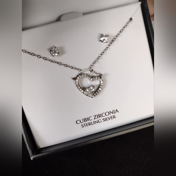 Giani Bernini Cubic Zirconia Sterling Silver Heart Necklace and Earring Set NWT - Picture 4 of 10
